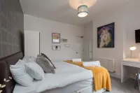 Townhouse Plus @ 130 West Street Crewe