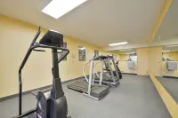 Best Western University Inn - Gym