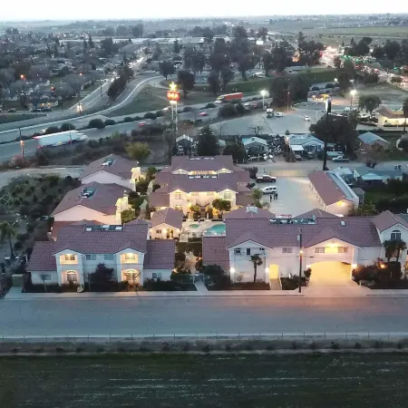 Garden Inn and Suites Fresno