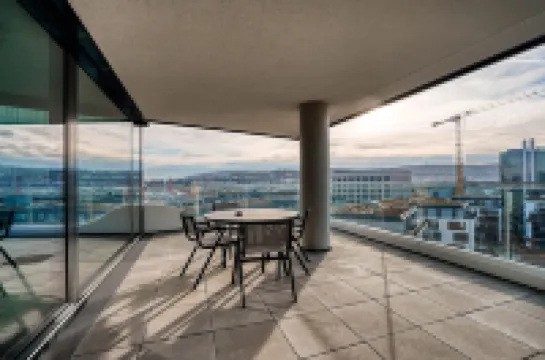 คลาวด์ นัมเบอร์ 7 อพาร์ทเมนท์