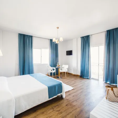 Mikes Kanarium City Hotel