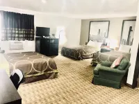 Super 8 by Wyndham Peru Starved Rock State Park Hotels in Peru