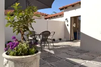 Caulfield Self Catering โรงแรมใน