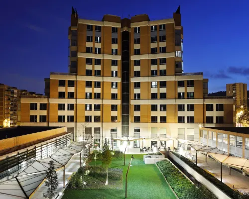 Hotel Alimara Hotel dekat Stasiun Metro Horta