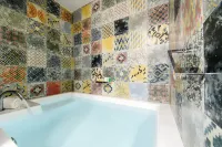 Alexandra Golden Boutique Hotel-Adults Only - Bathtub