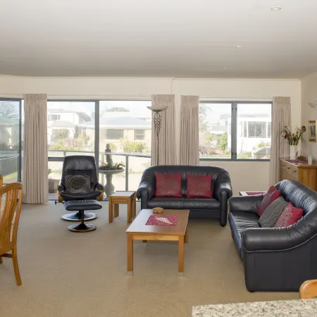 The Reef Beachfront Apartments