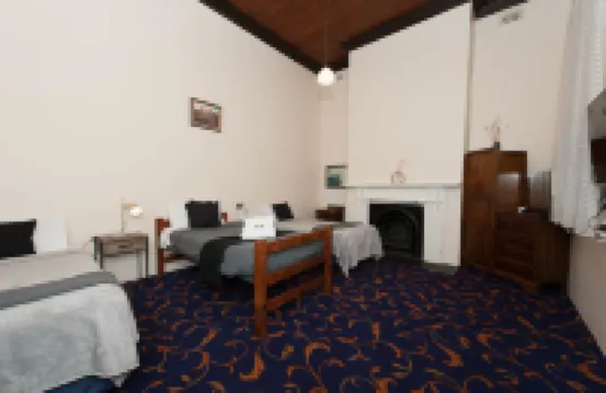 Riverina Hotel
