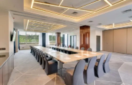 DoubleTree by Hilton Cluj - City Plaza