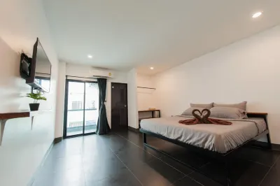 Bed Tel Hotels near Khao Khitchakut National Park