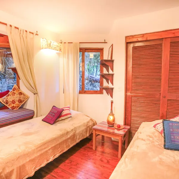 Prabhakar Homestay - Housity