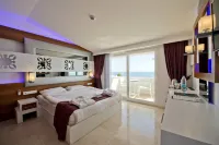 Flora Garden Beach Hotel - Adults Only 16 Plus - Couples Concept Hotels in Kızılot