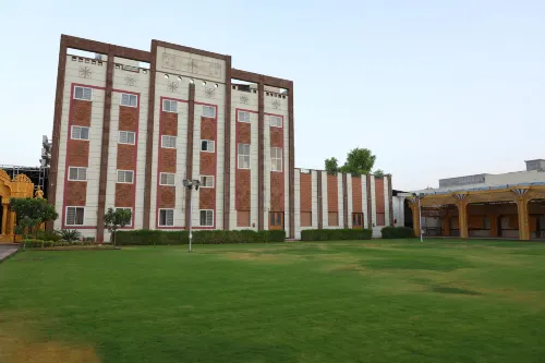 Hotel Panigrahan - 2-نجوم