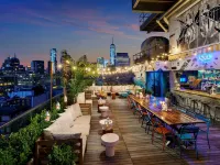 Hotel Hugo SoHo Hotels near Pershing Field