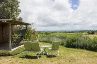 Haumoana Herb Cottage Hoteles cerca de Elephant Hill Wine Estate