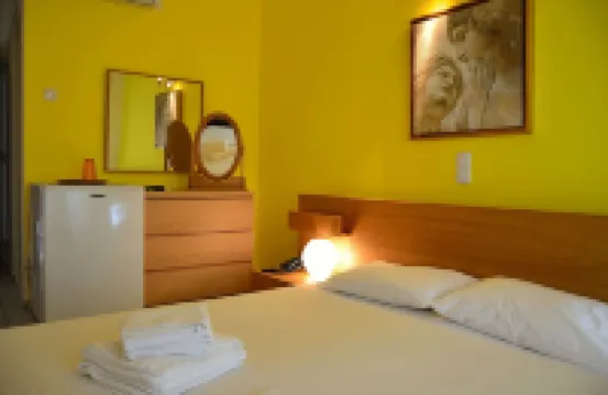Saron Hotel Hotels near Lavrio Port