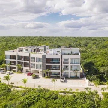 Solmare Apartments & Suites