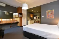 Riverview on Mount Street Hotel di West Perth