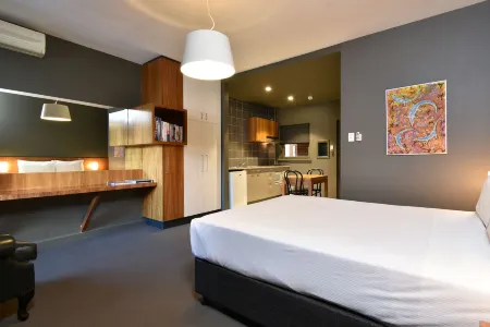 Riverview on Mount Street Отели рядом с достопримечательностью «Форрест Чейз»