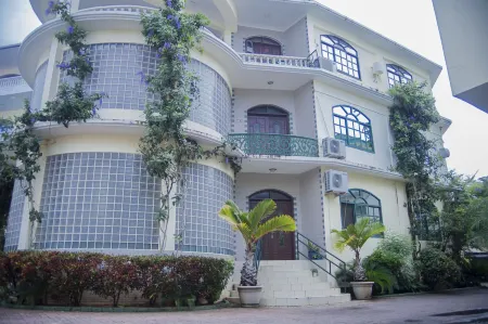 Luxury Residence with Ocean View in Masaki Отели рядом с достопримечательностью «Остров Мбудья»