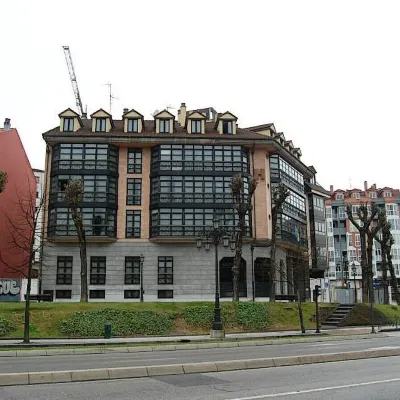 Astures Hotels near Museum of Fine Arts of Asturias
