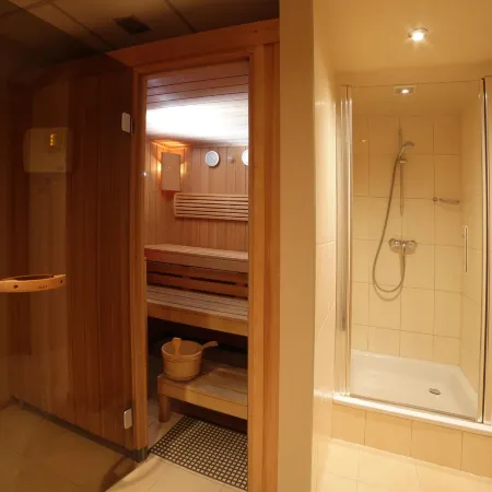 Hotel Pod Wawelem Отели рядом с достопримечательностью «Краковский луг»