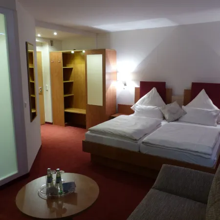 City Hotel by Celina