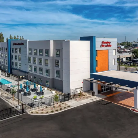 Hampton Inn & Suites by Hilton Bakersfield Central