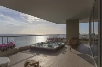 Irotama Lago - Romantic