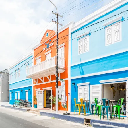 Bed & Bike Curacao Hostel
