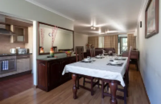 Fallsway Apartments - Louden Court