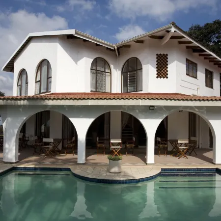 Bizafrika Guest Lodge & Conference Center
