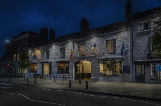 伯克郡亨格福德三天鵝酒店