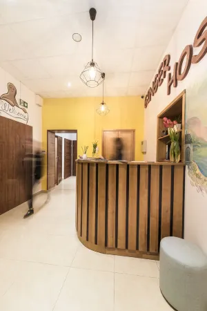 Ginger ApartHostel Отели рядом с достопримечательностью «Флорианские ворота в Кракове»