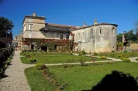 Tête à l'Air Hotels in Pons