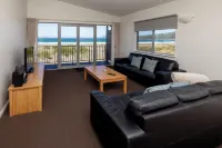 Big4 Middleton Beach Holiday Park Hotels in Emu Point