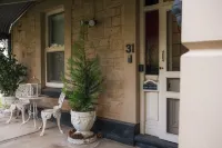 Azalea Cedar-Rose Barossa Valley Villa