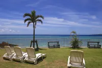 Churaumi on the Beach Motobu Hotels in Мотобу