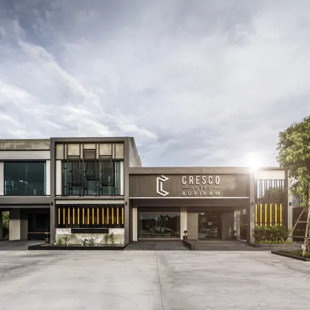 Cresco Hotel Buriram