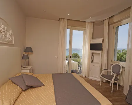Hotel Marconi Hotels in Sirmione