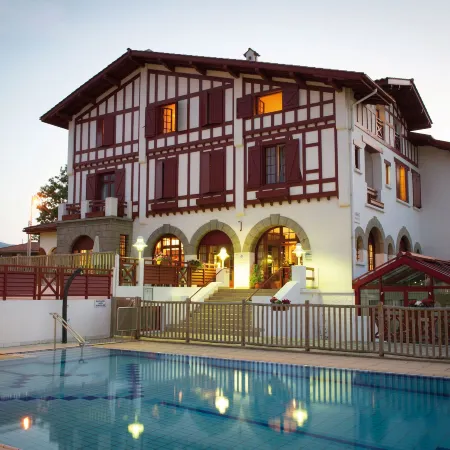Hôtel & Résidence Vacances Bleues Orhoïtza