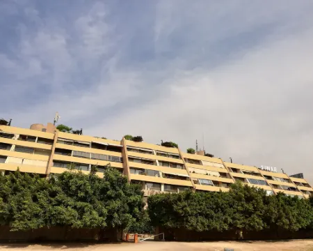 Siwar Center Apartments Hotels in Zouq Mosbeh