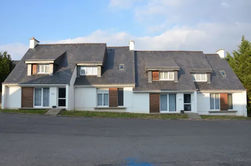 Logis Golfe Hotel Hotels in Sene