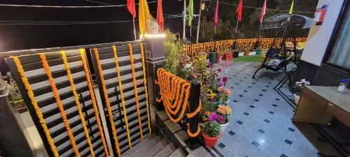 Casa Arhan Luxury Mussoorie Homestay - Hot Tub