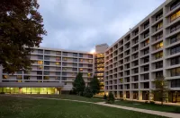 Hilton St. Louis-Airport Các khách sạn ở Woodson Terrace