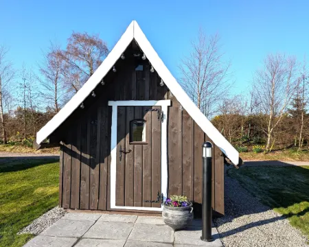 Macbeth's Hillock Hotels in Forres