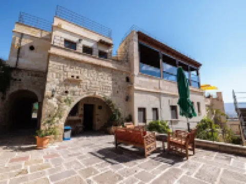 Canyon Cave Hotel Hotels near Wish Hill