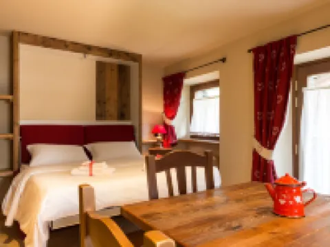 德蒙塔涅小型公寓 喇沙酒店