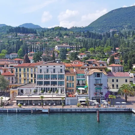 Hotel du Lac