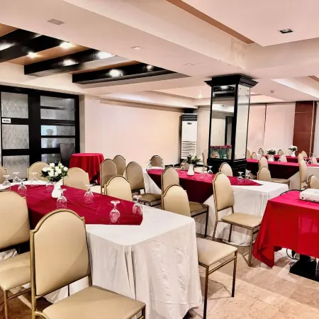 MO2 Westown Hotel Bacolod - Downtown