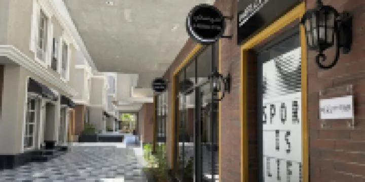 Kease Hittin B-5 Royal Touch XZ63